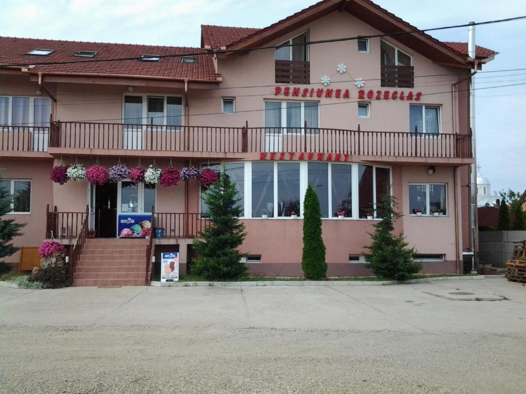 Pension Rozeclas Орадя Экстерьер фото